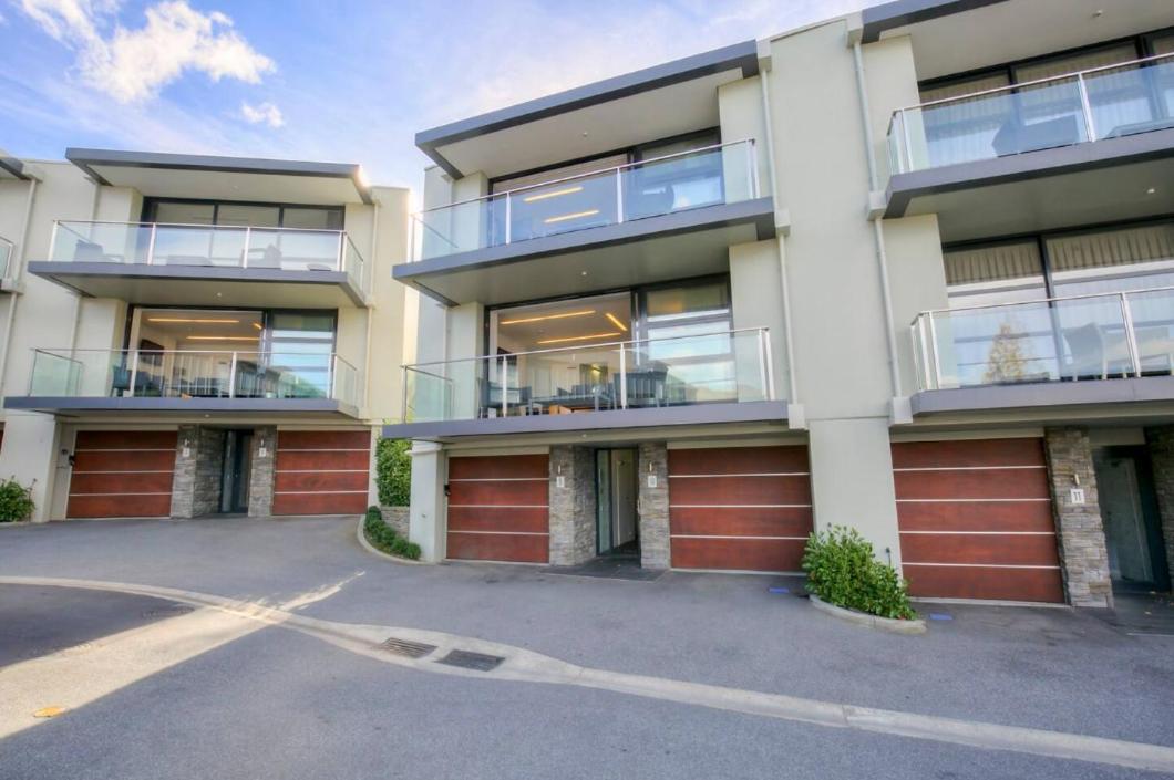Panorama Terrace Apartments - Element Escapes Квинстаун Экстерьер фото